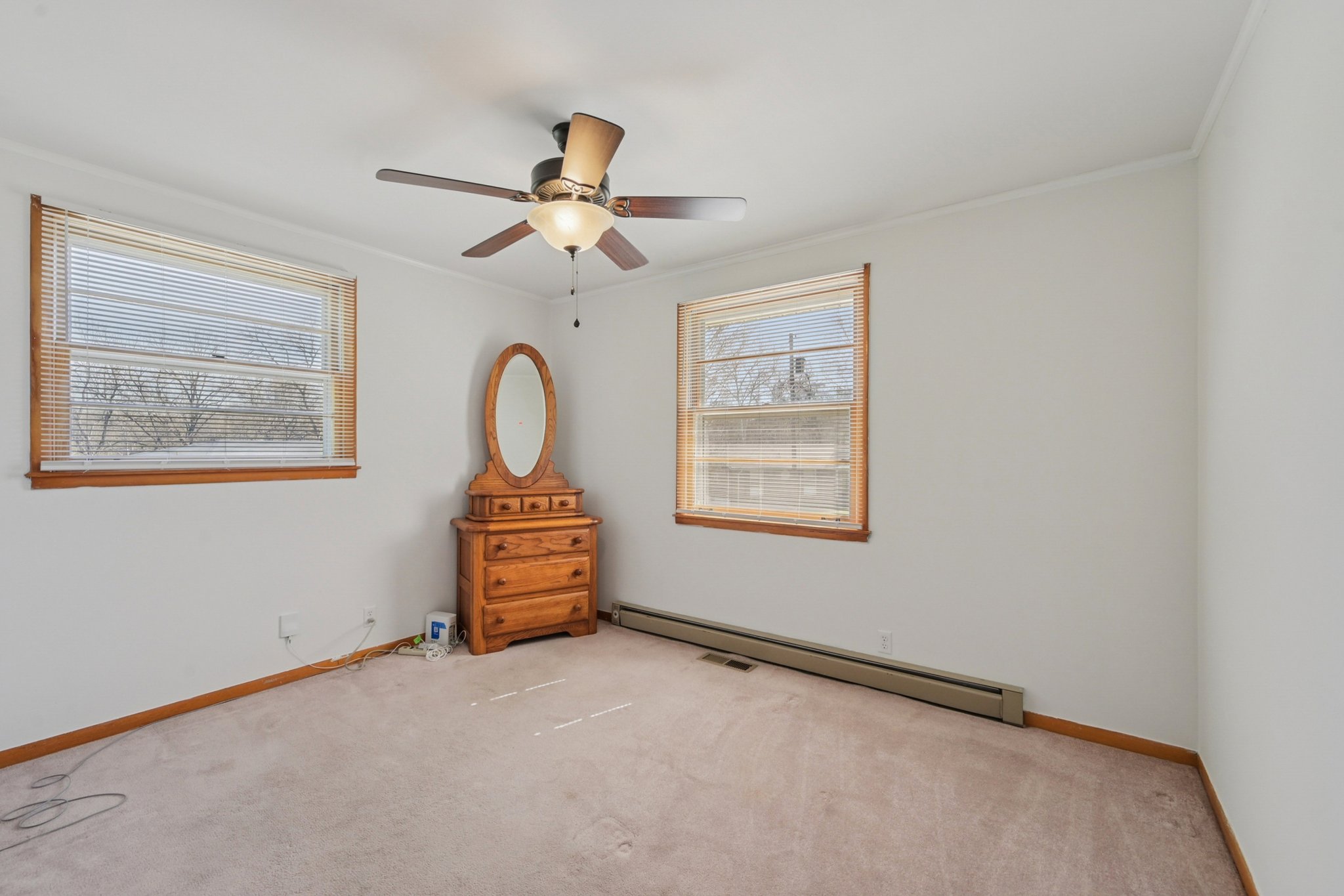 Jacksonian Dr-S2003-037.jpg