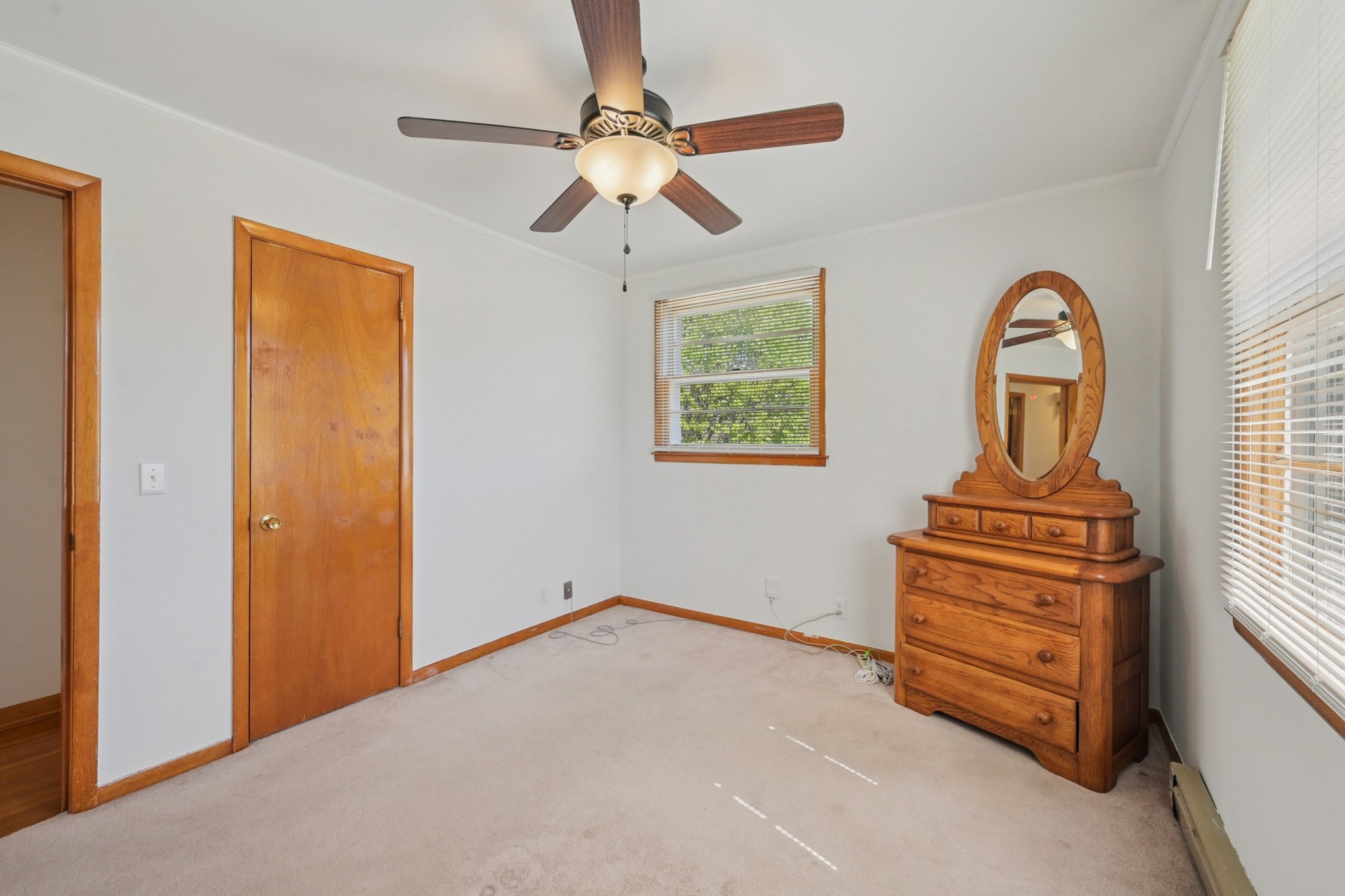 Jacksonian Dr-S2003-038.jpg