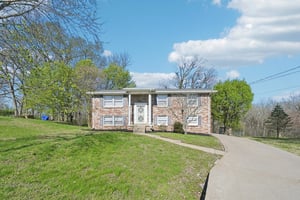 Jacksonian Dr-S2003-006.jpg