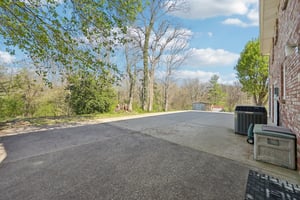 Jacksonian Dr-S2003-053.jpg