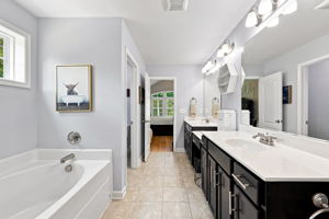 Master Ensuite