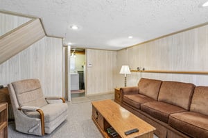 Kohring Cir-S2105-029.jpg