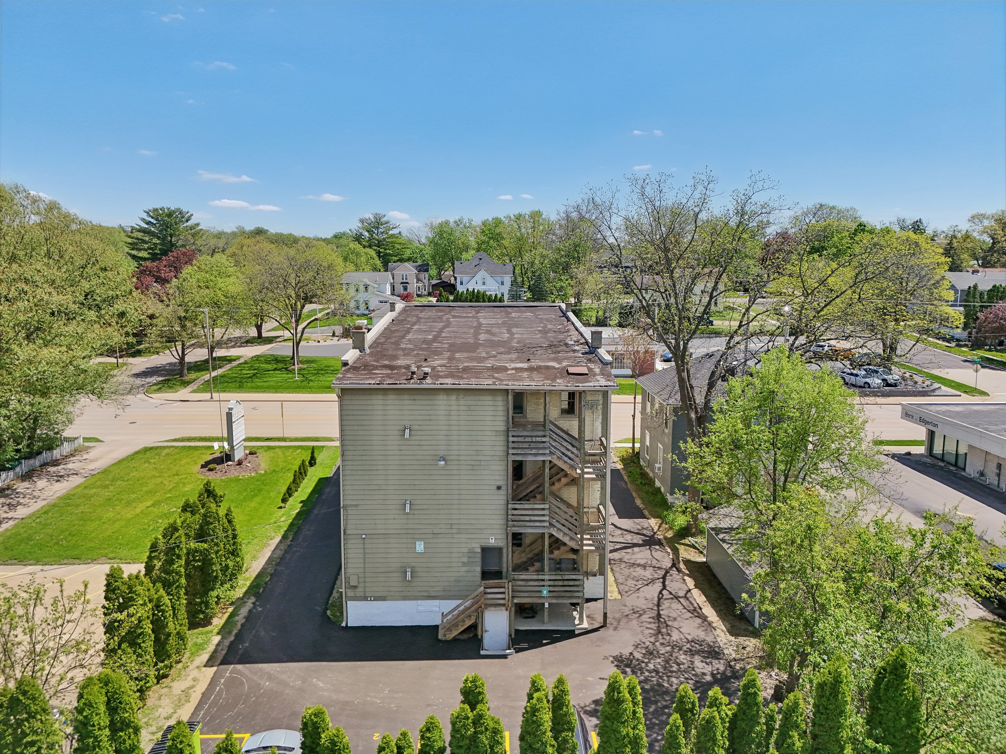 N Main St-158.jpg