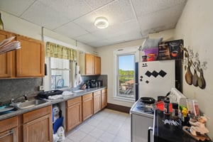 N Main St-125.jpg
