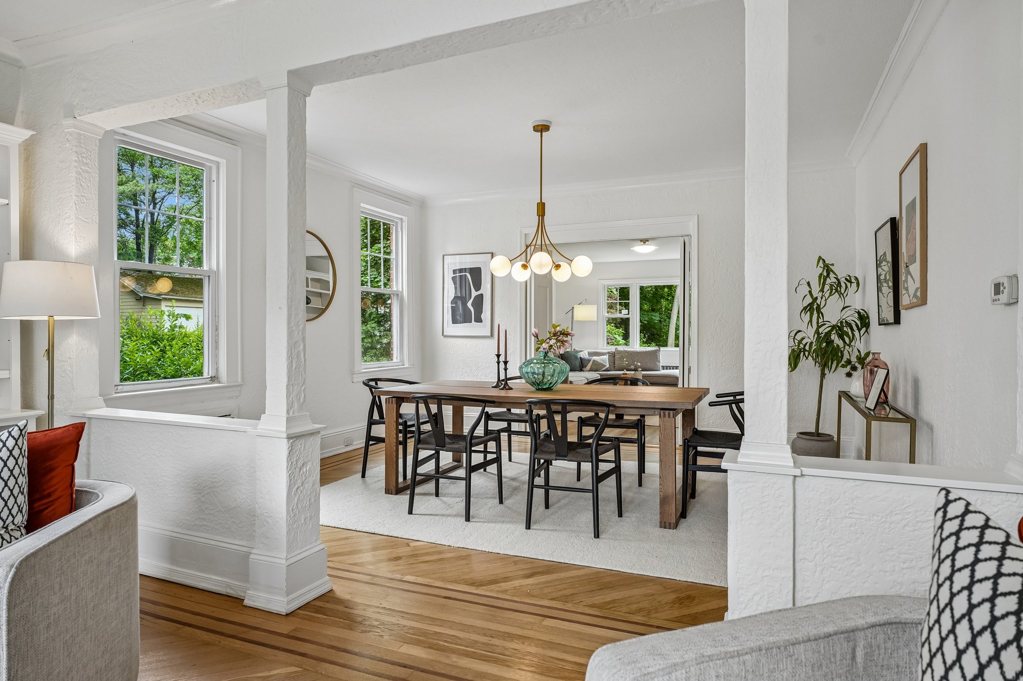 Flow to Dining Room