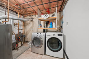  Photo 33