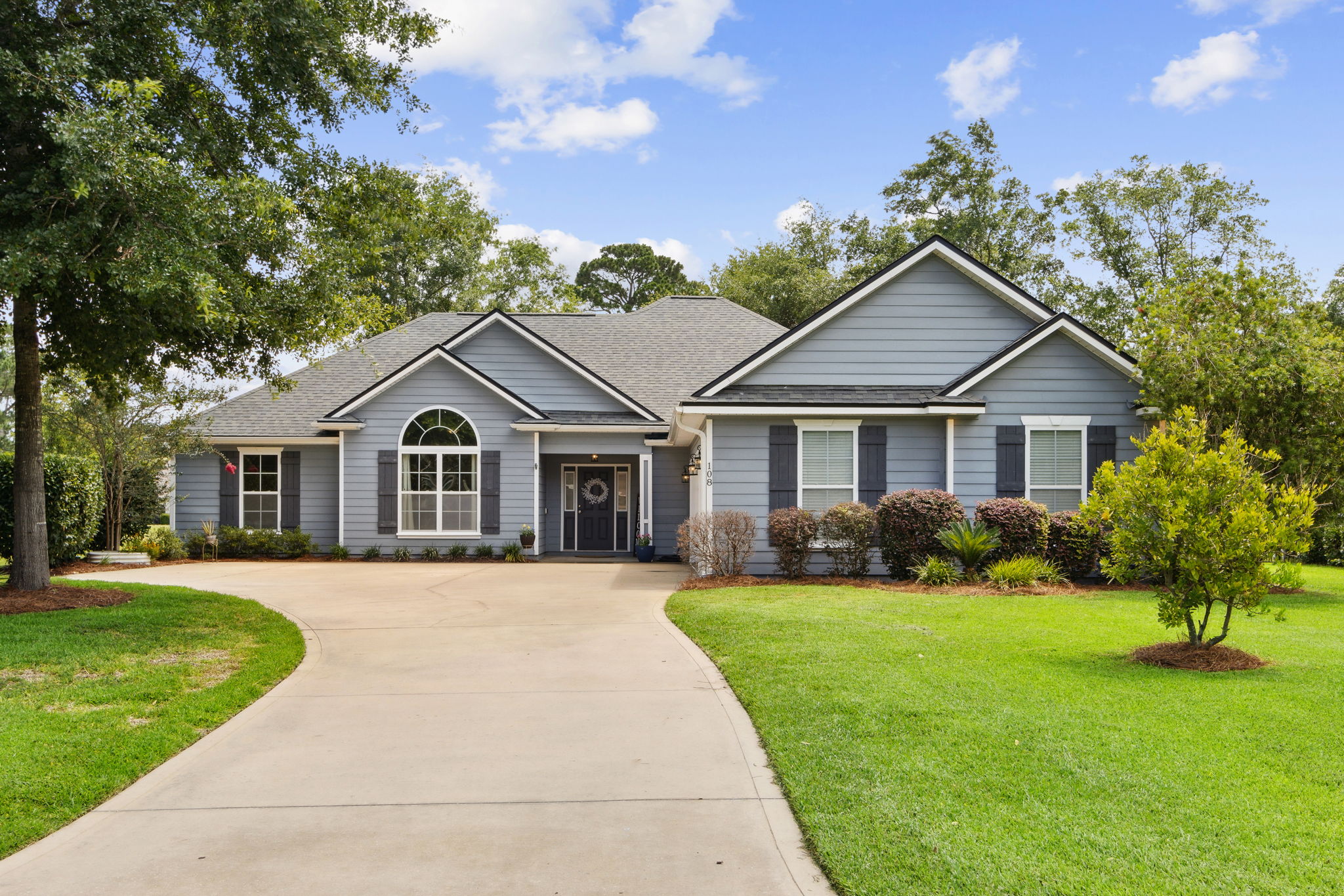 Welcome to 108 Overlook Bend