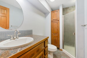  Photo 40