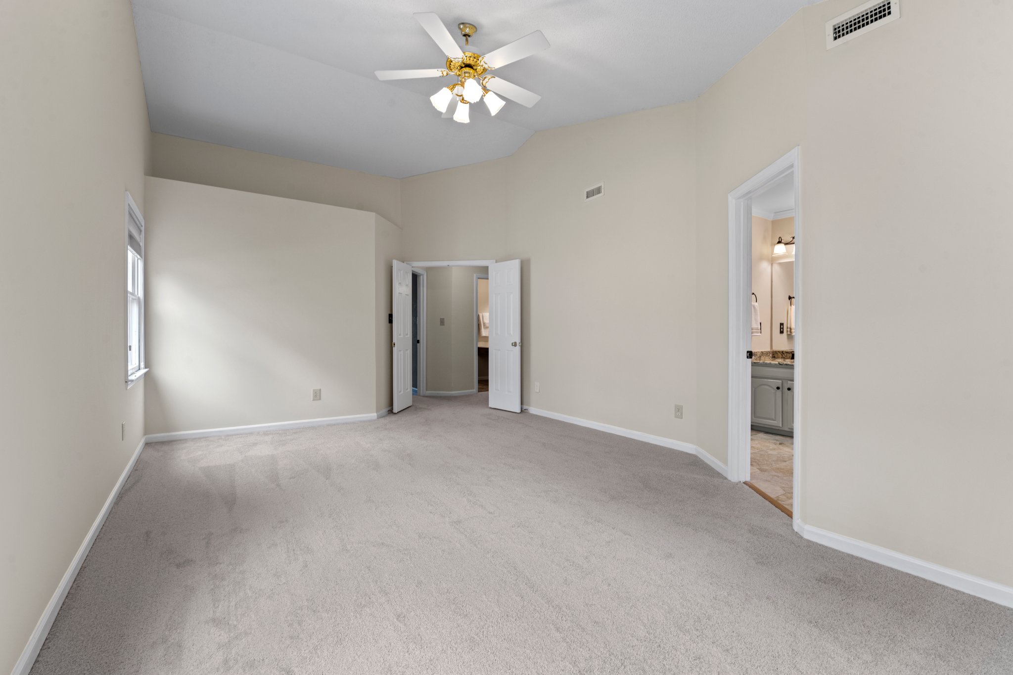 108 Swallow Hill Ct, Cary, NC 27513, USA Photo 51