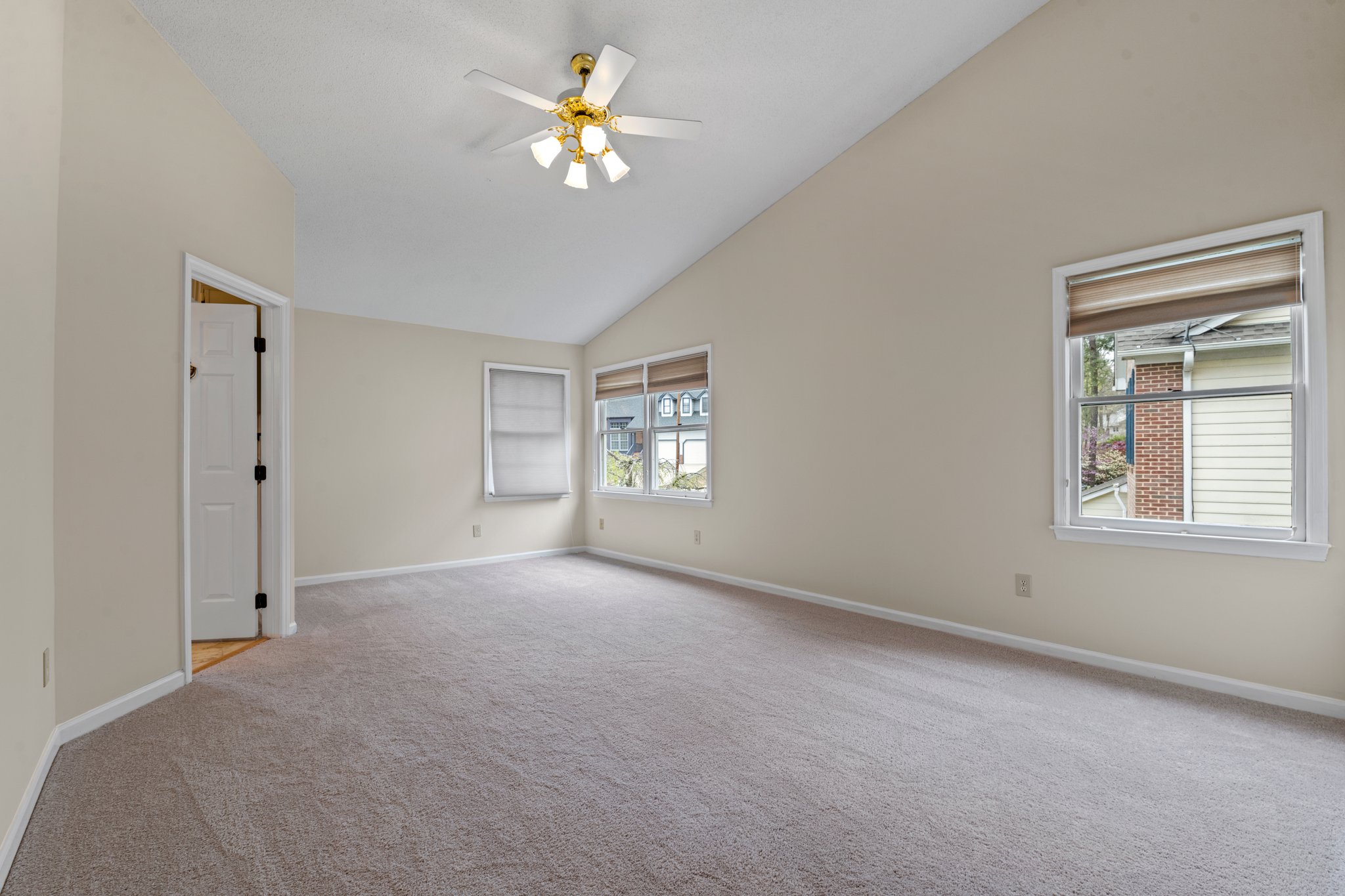 108 Swallow Hill Ct, Cary, NC 27513, USA Photo 50