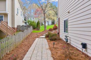108 Swallow Hill Ct, Cary, NC 27513, USA Photo 30