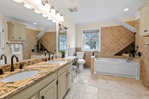 108 Swallow Hill Ct, Cary, NC 27513, USA Photo 12