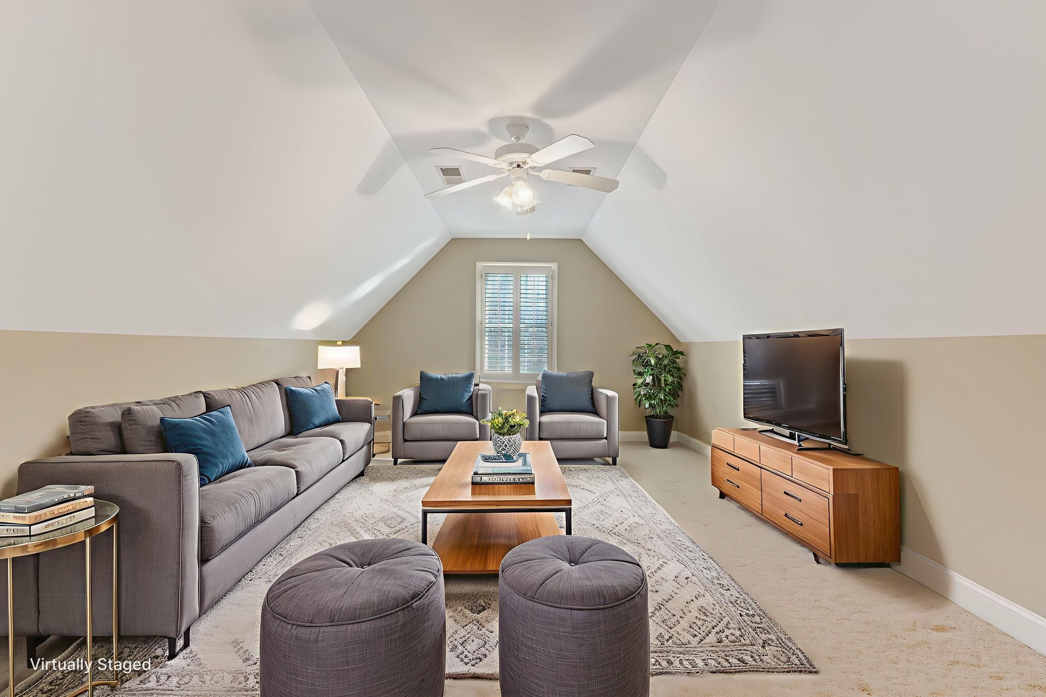 Bonus Room virtually staged