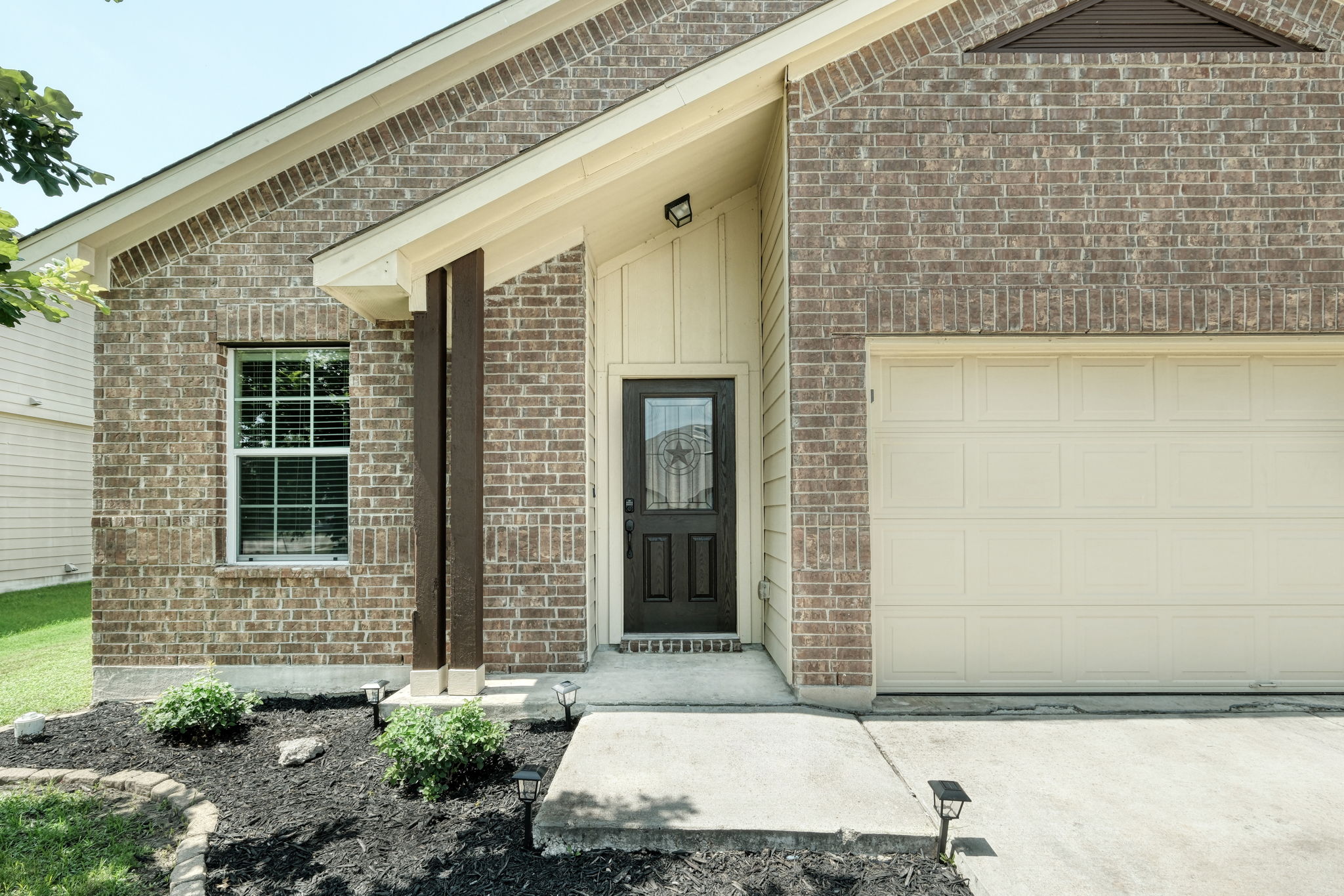 Front Entry Detail
