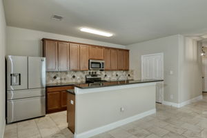 Kitchen/Breakfast Bar