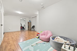  Photo 34