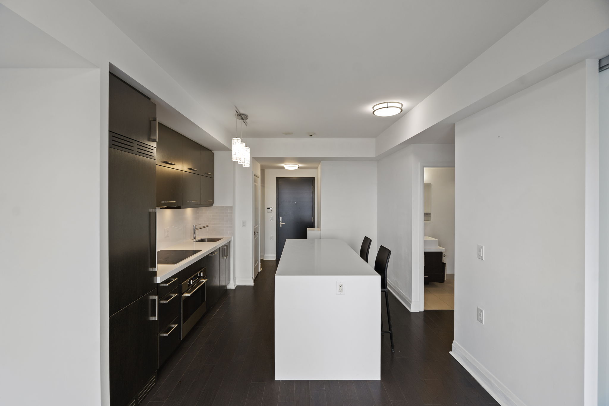 1080 Bay St. 3201 Toronto, ON M5S 0A5