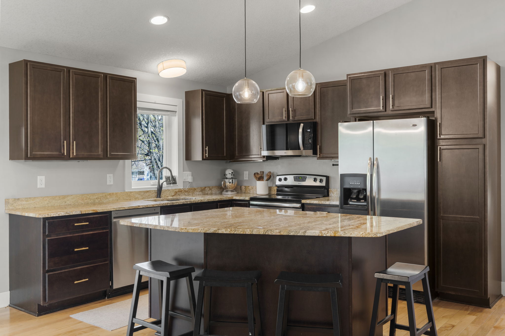  Photo 23