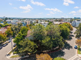10800 Holman Avenue PH6-2