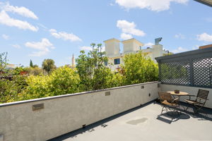 10800 Holman Avenue PH6-6