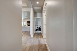  Photo 48