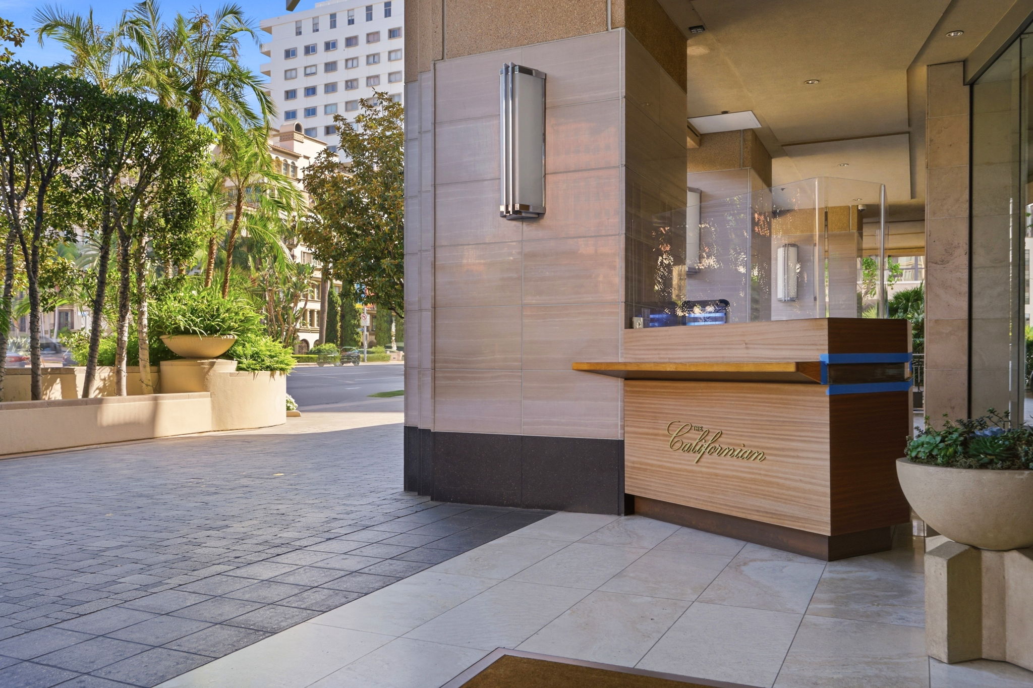 003_F8_10800 Wilshire Blvd 403