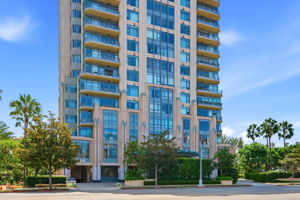 001_F8_10800 Wilshire Blvd 403