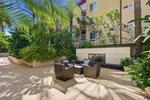 053_F8_10800 Wilshire Blvd 403