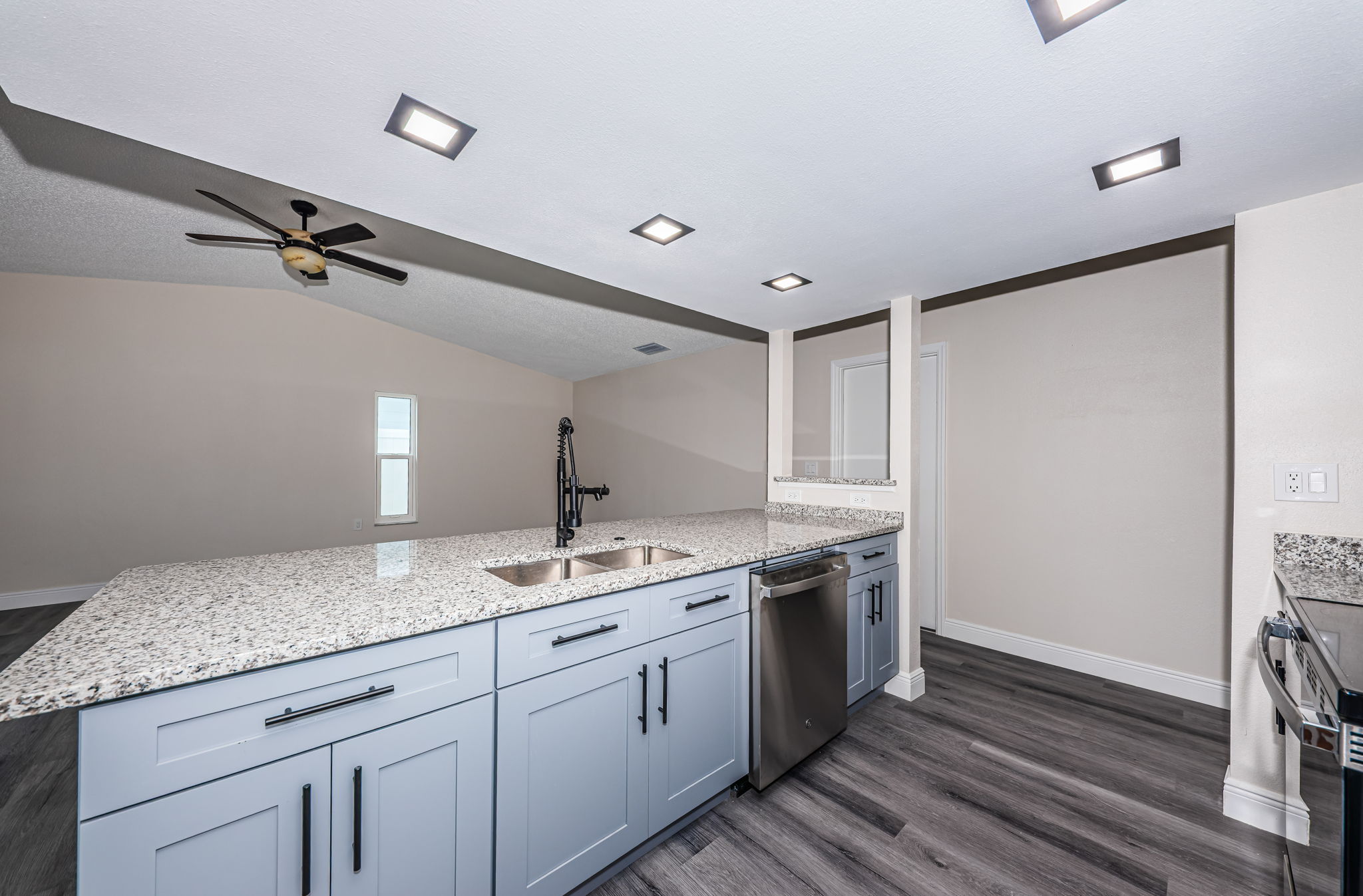 Kitchen 4