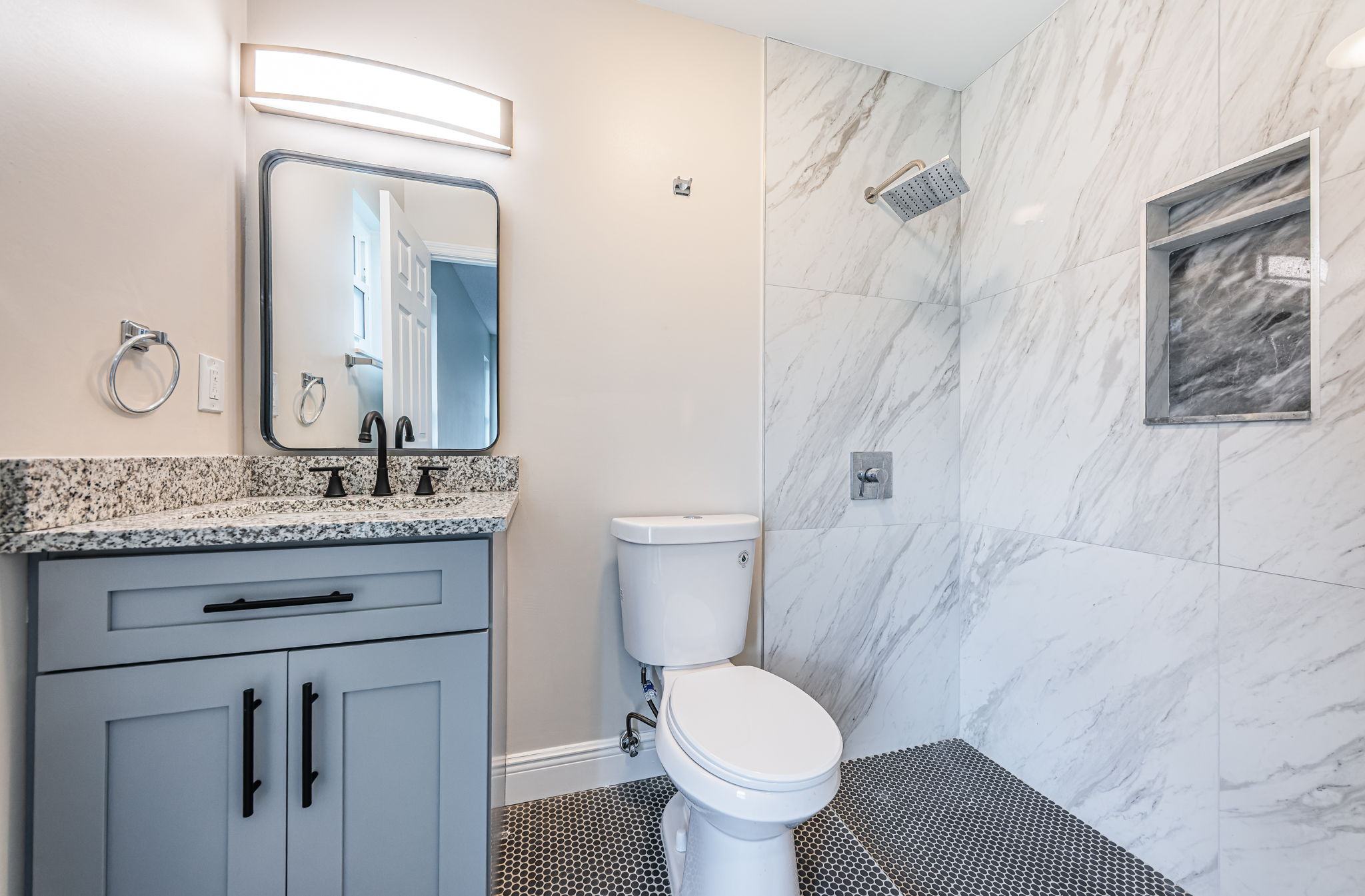 Primary Bathroom 1a