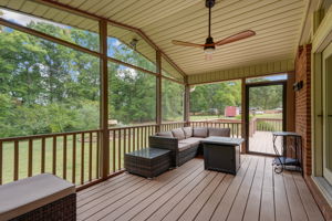 Screened-in Porch