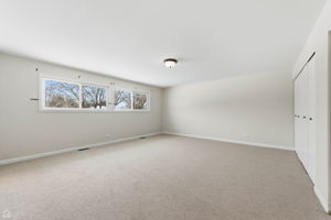 1081 Pinehurst Ln - Jarek Jaroslaw Jastrzebski_CHP2025_021