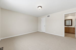 1081 Pinehurst Ln - Jarek Jaroslaw Jastrzebski_CHP2025_026