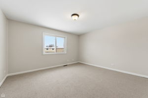 1081 Pinehurst Ln - Jarek Jaroslaw Jastrzebski_CHP2025_027