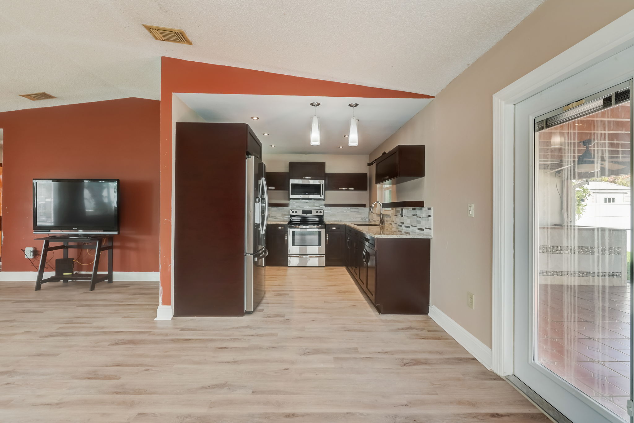 SW 138th Ave-009