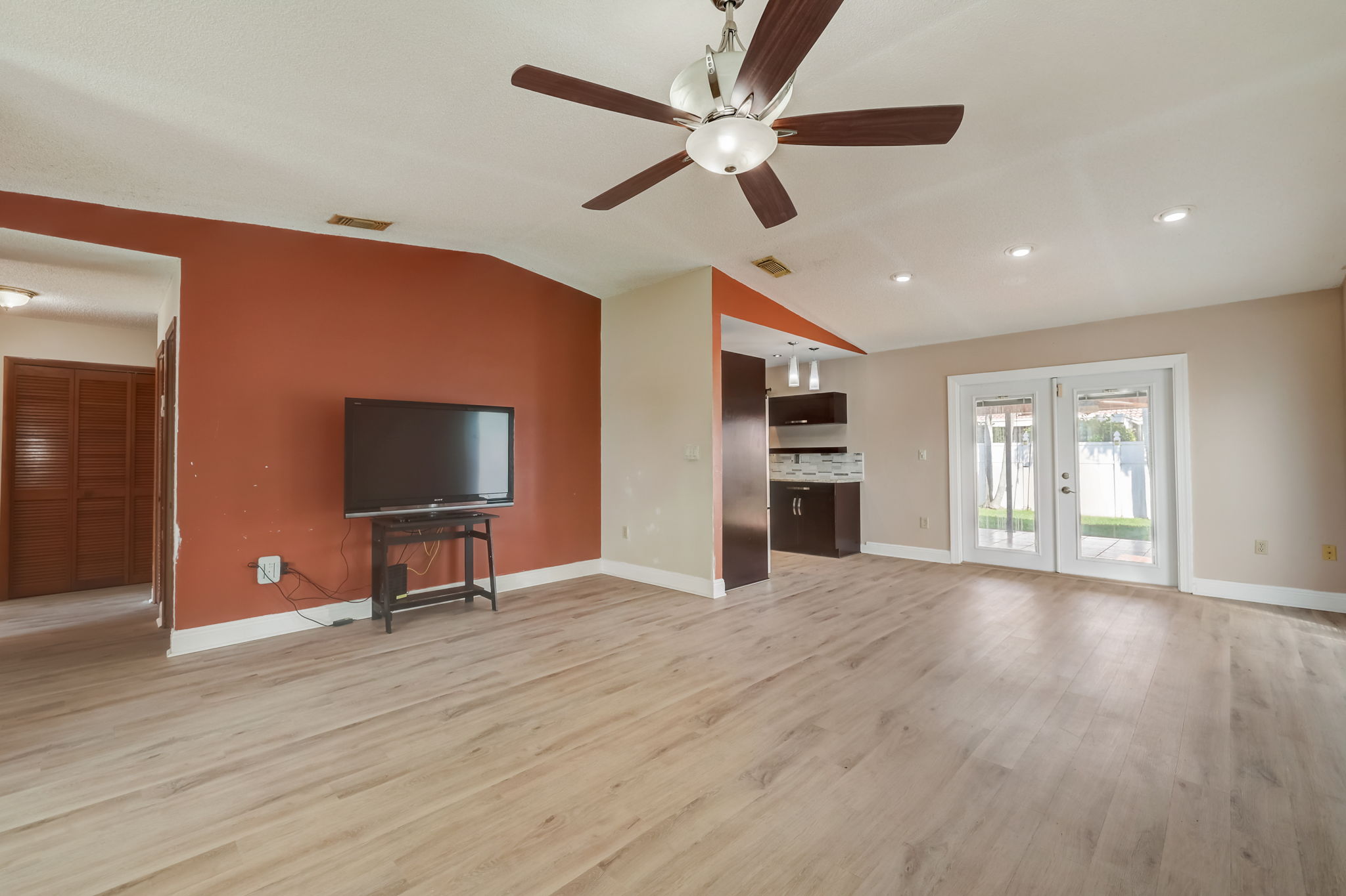 SW 138th Ave-007