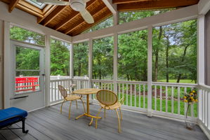 Screened-in Porch