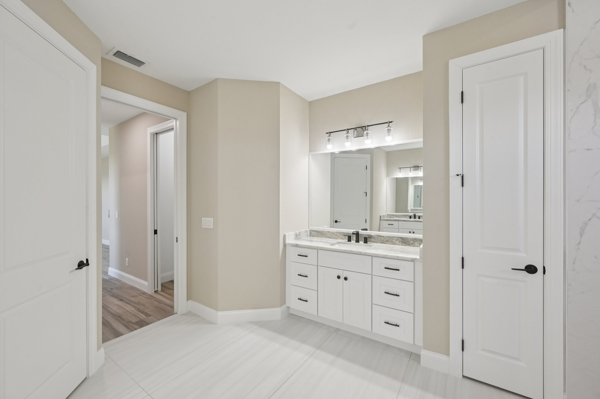 McAlester Cir-S1709-023.jpg