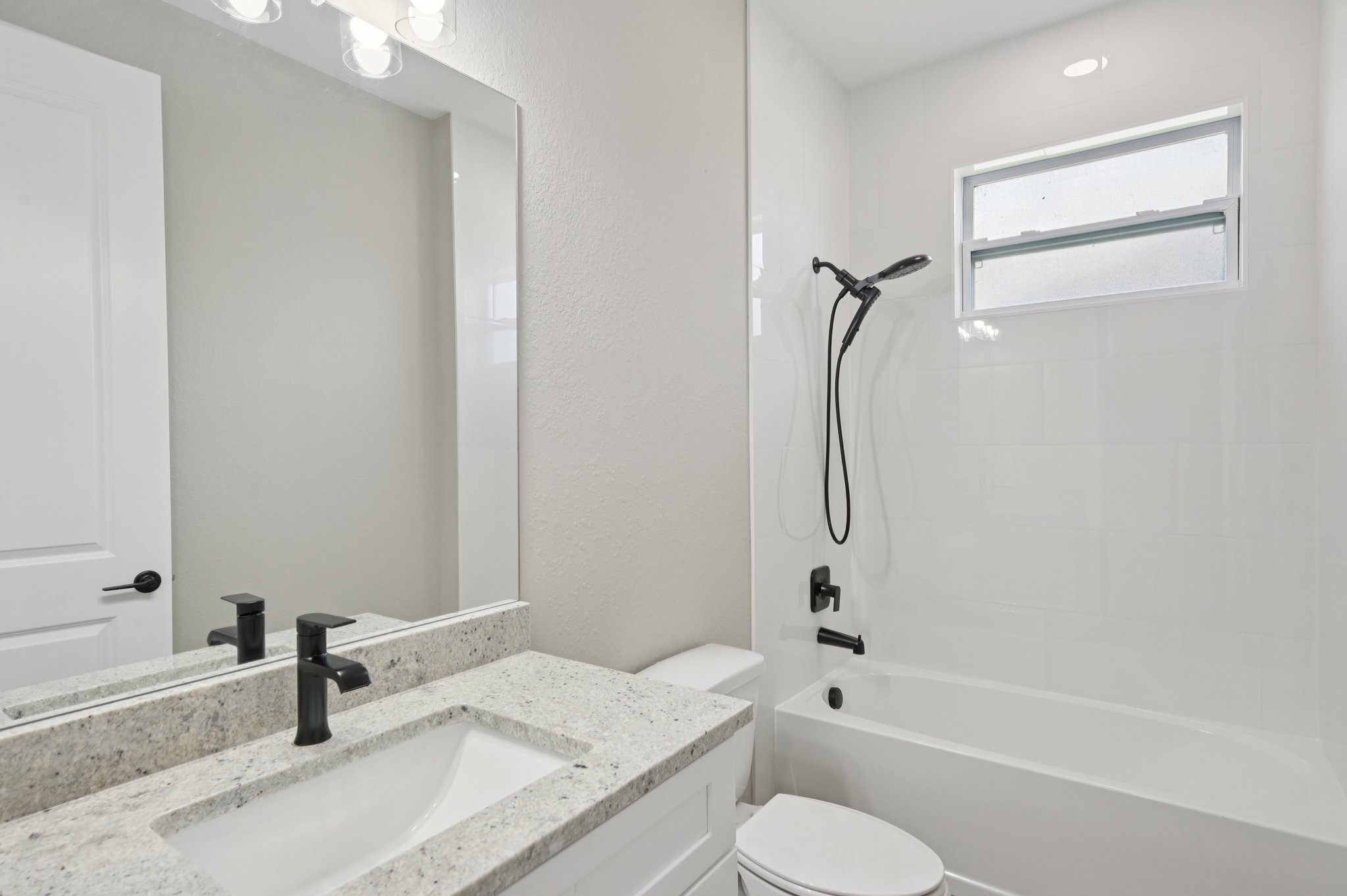 McAlester Cir-S1709-035.jpg