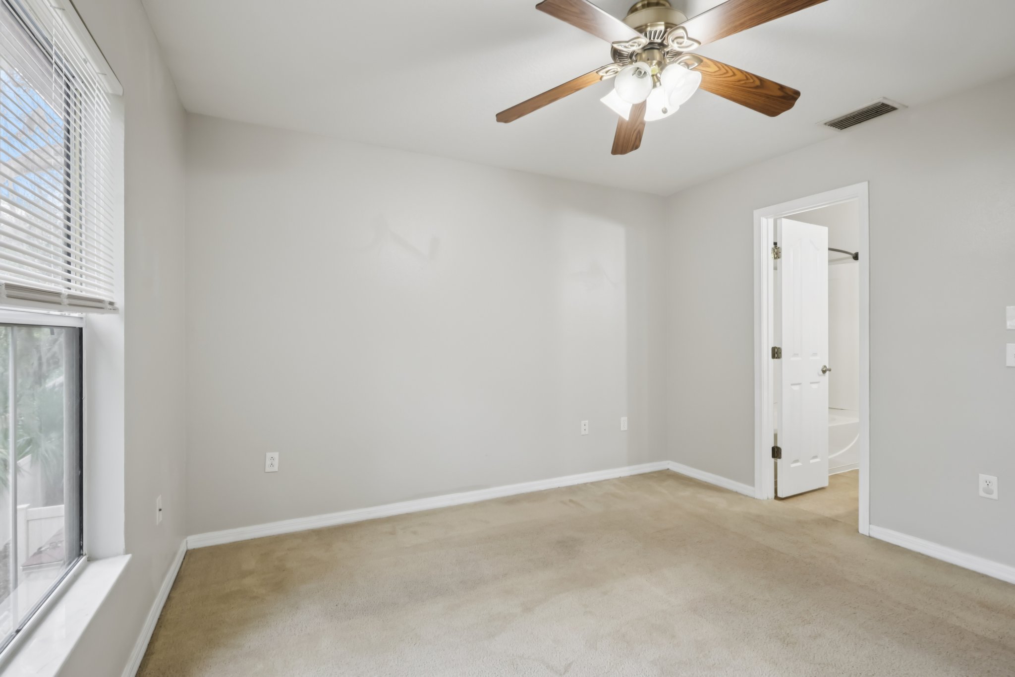 Kensington Park Ave-S1601-026.jpg