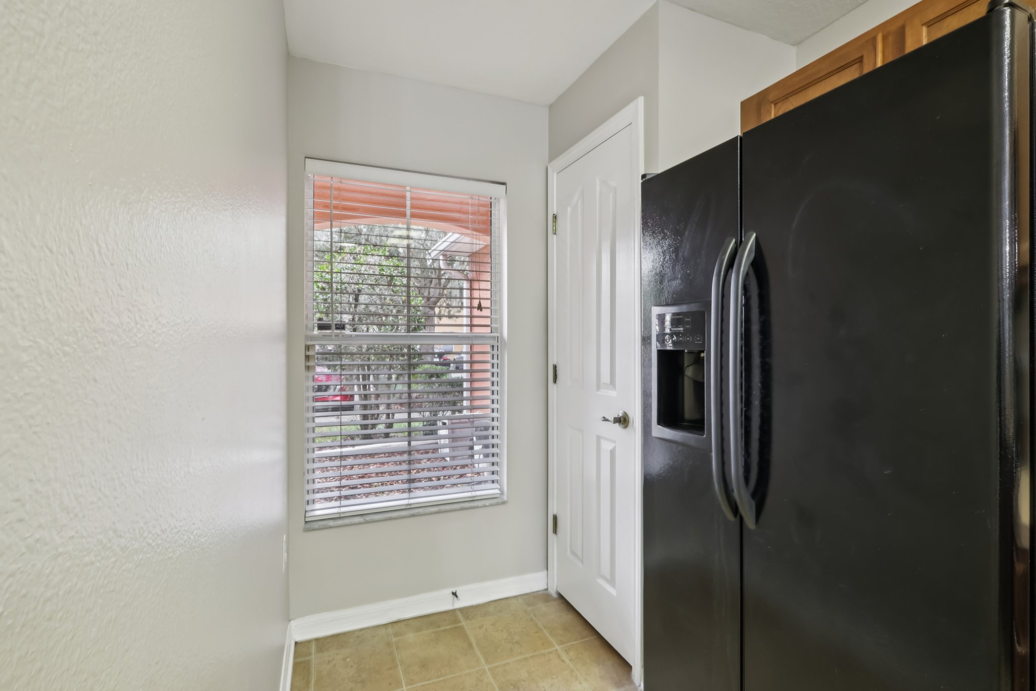 Kensington Park Ave-S1601-030.jpg