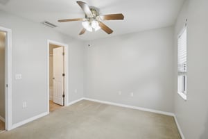 Kensington Park Ave-S1601-018.jpg