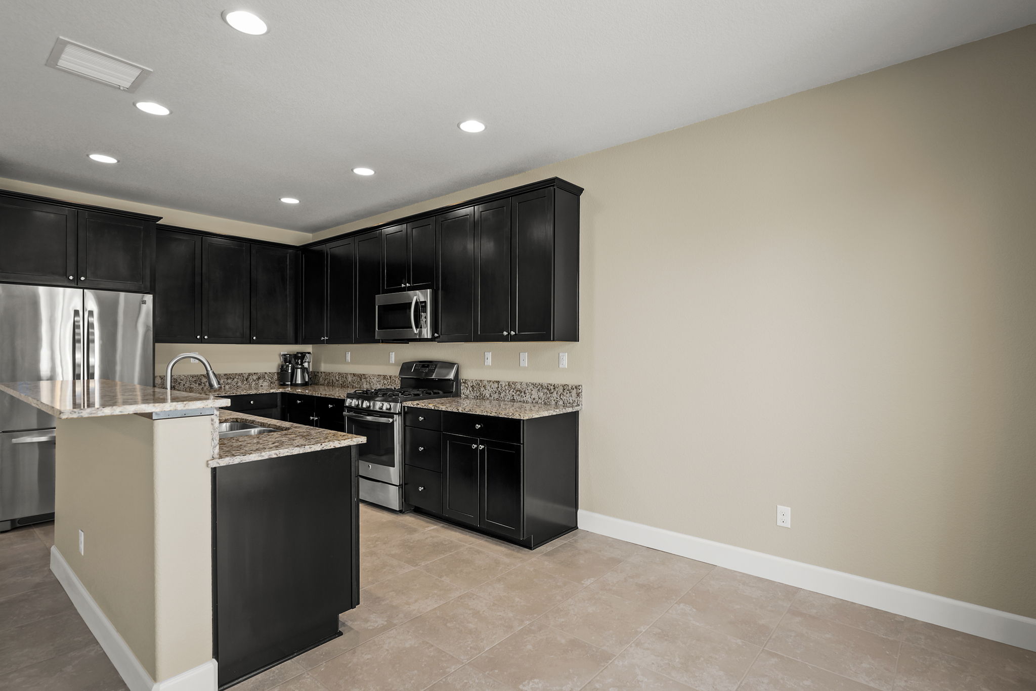 10819 Walnut Ridge Dr, Reno, NV 89521, USA Photo 8