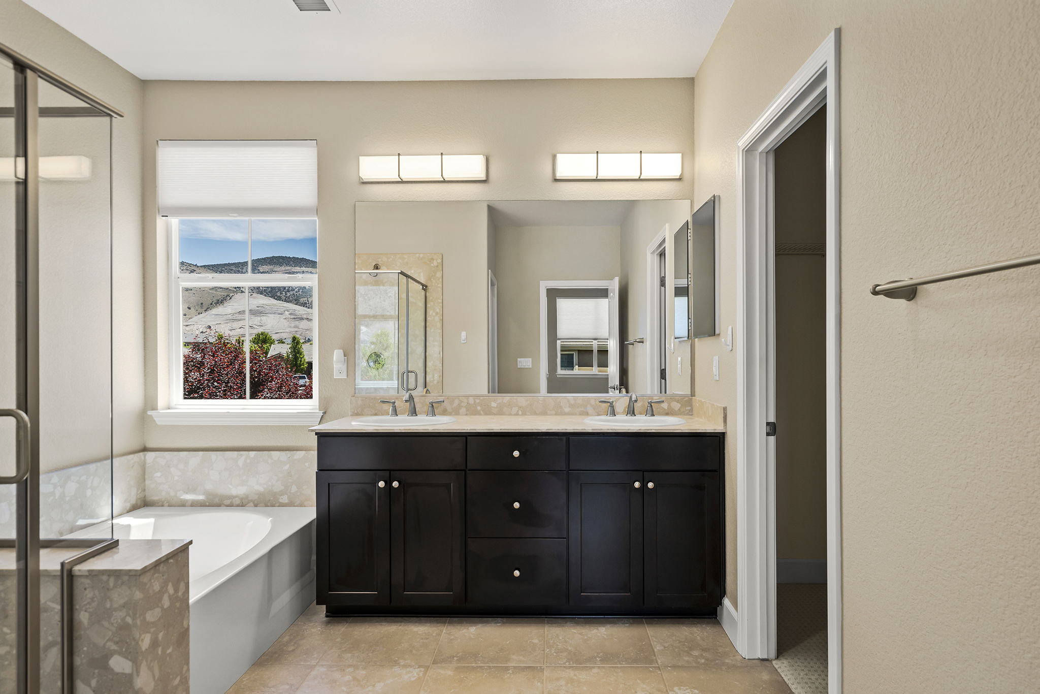 10819 Walnut Ridge Dr, Reno, NV 89521, USA Photo 14