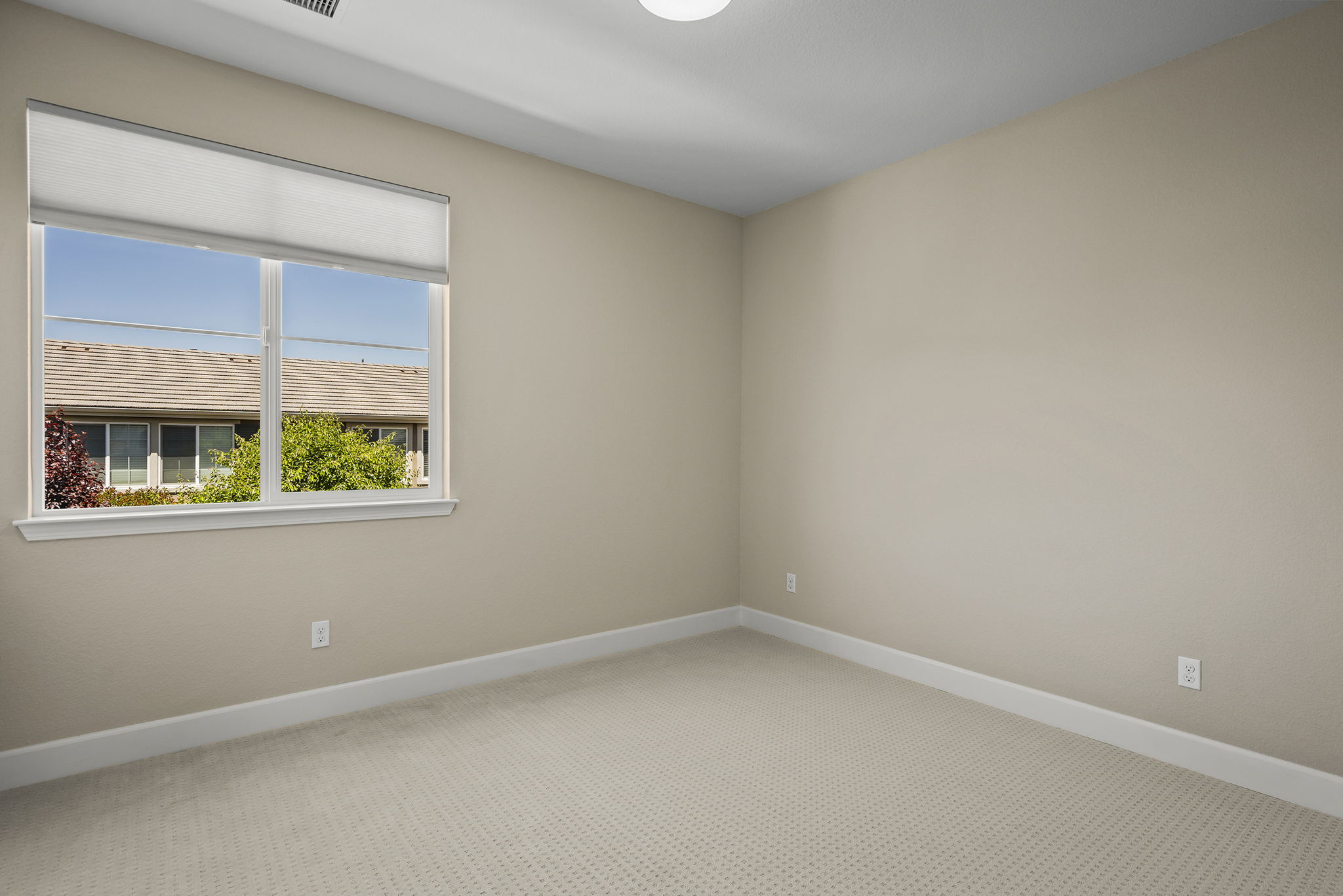 10819 Walnut Ridge Dr, Reno, NV 89521, USA Photo 16