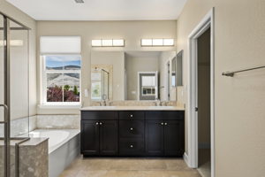 10819 Walnut Ridge Dr, Reno, NV 89521, USA Photo 13