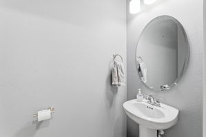  Photo 34