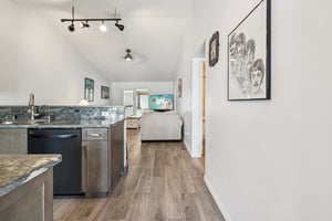 43rd St-S1112-011.jpg