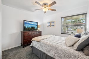 43rd St-S1112-016.jpg