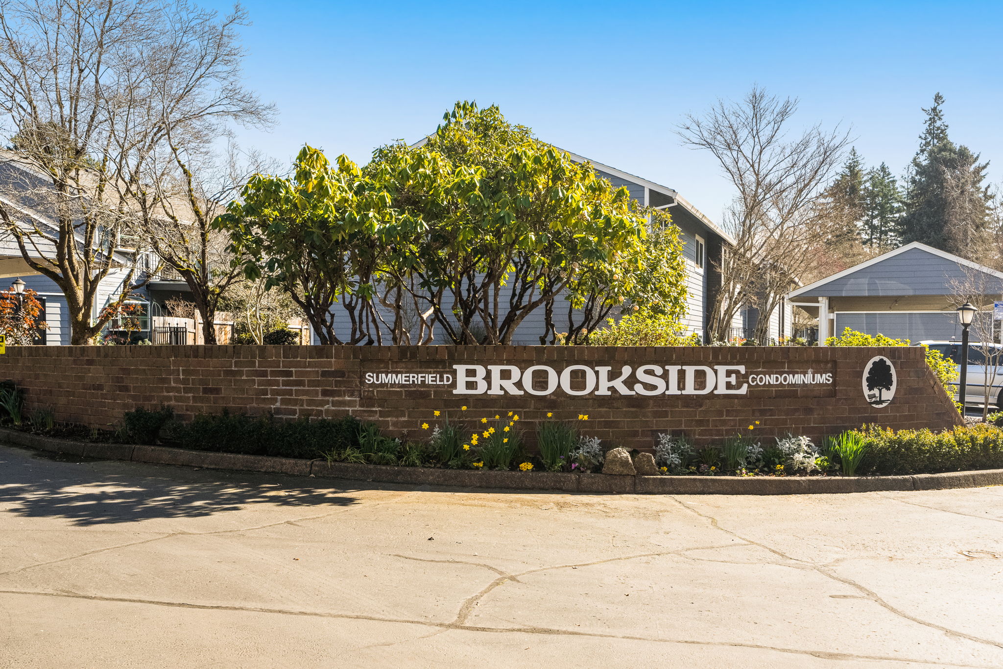 Property Entrance/Driveway